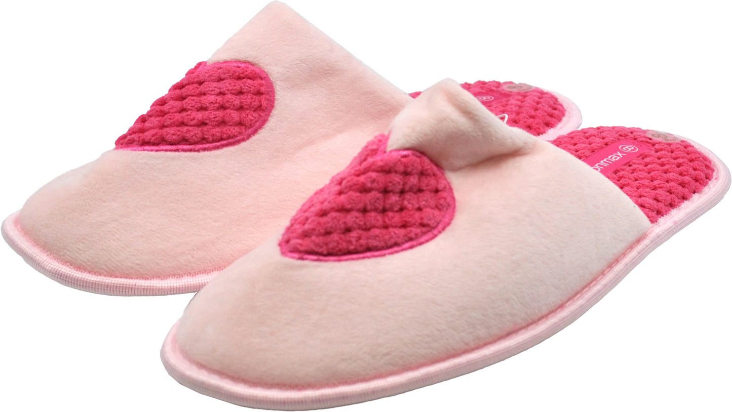 Women's Slippers with Heart Print